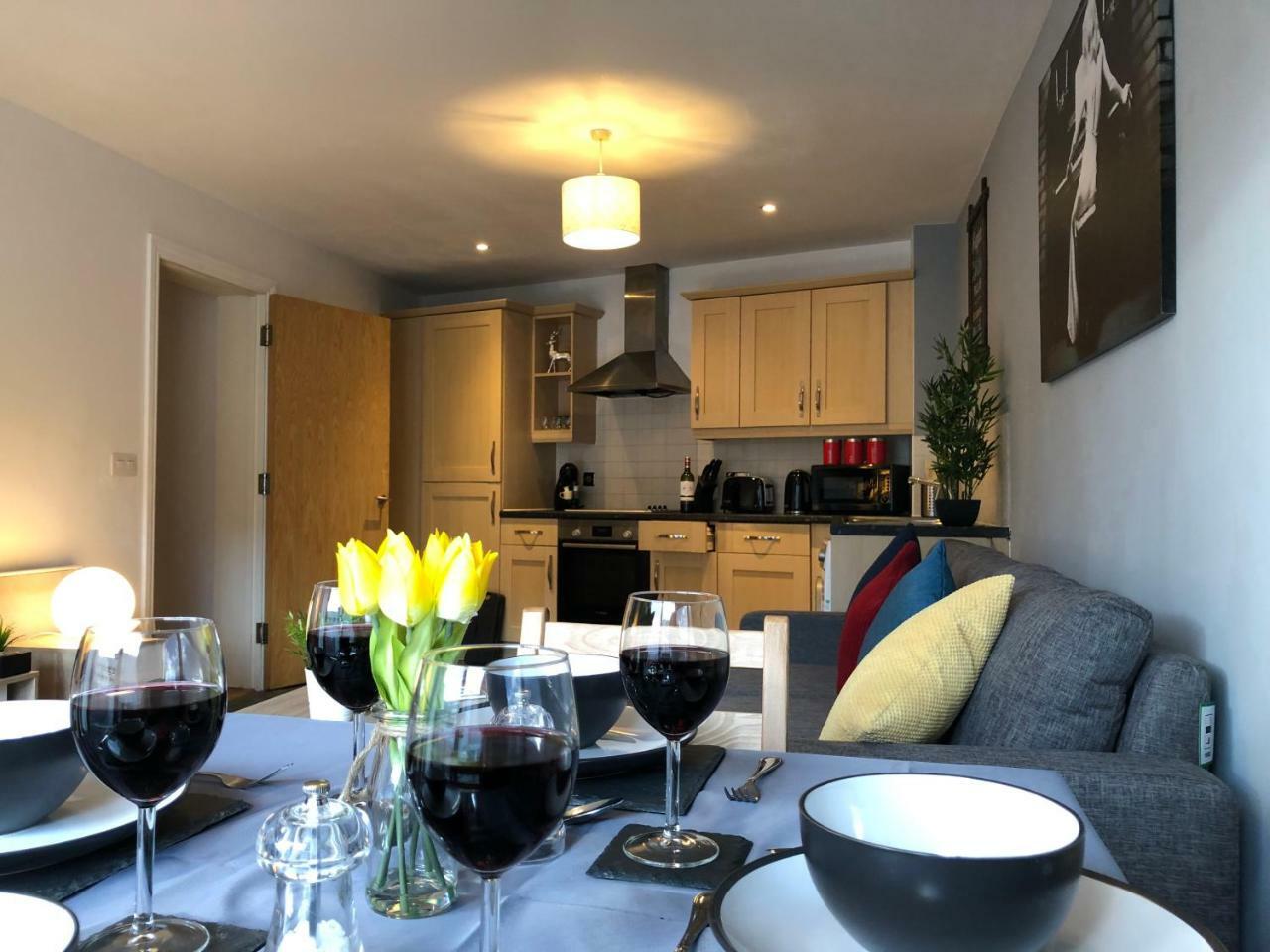 Ashleigh Two Bed Apartment In The Heart Of Watford Watford  Exterior foto